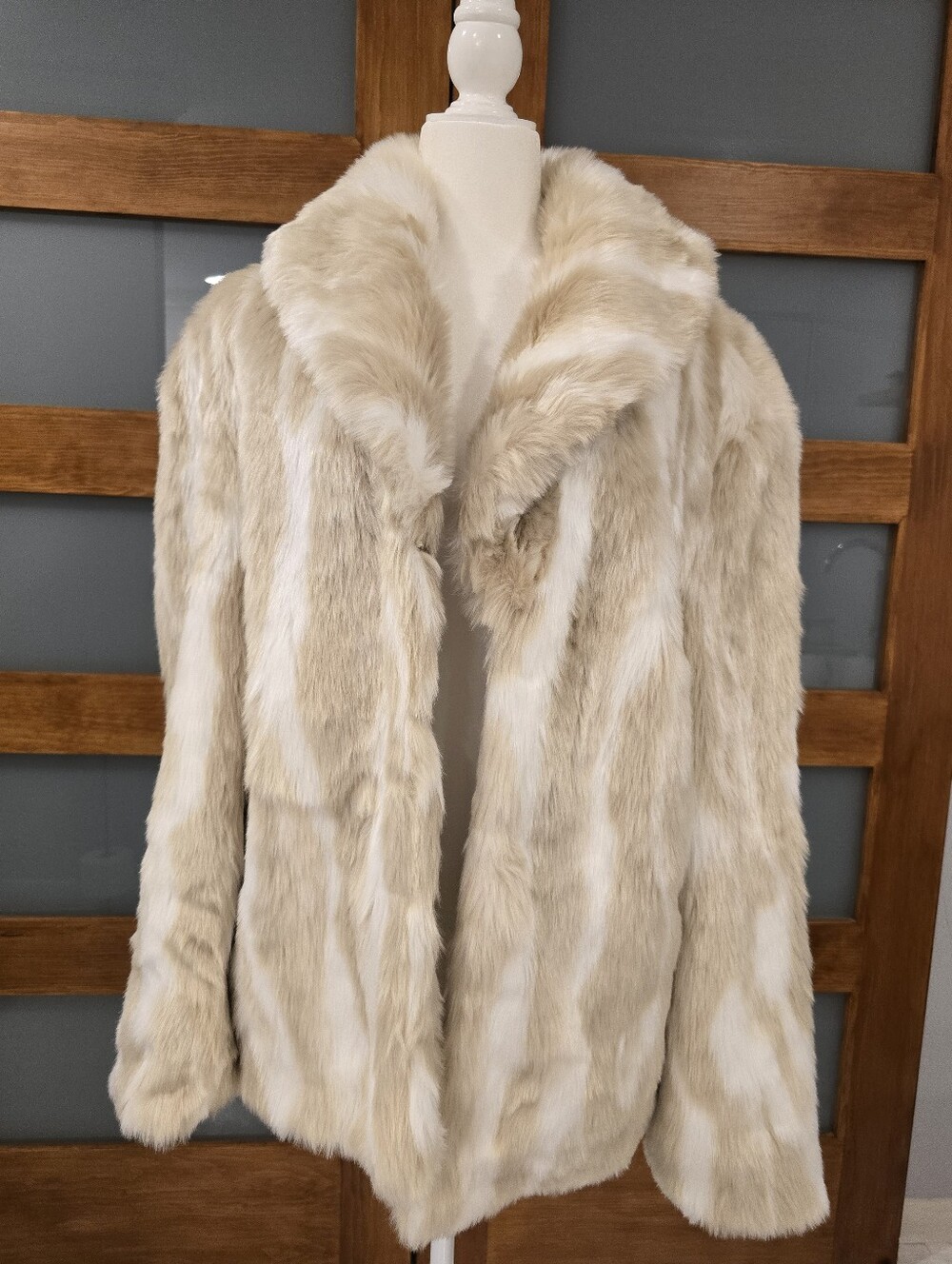 Urban Outfitters Cream and Tan Teddy Jacket